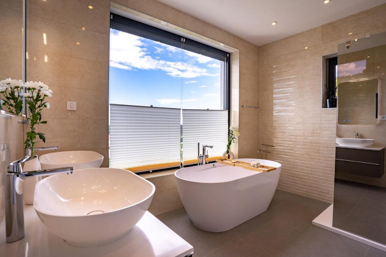 Panorama Suite Dora With Jacuzzi Palit Exterior photo