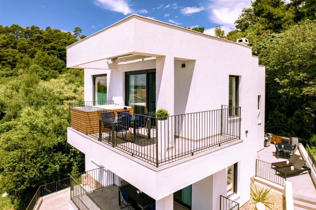 Panorama Suite Dora With Jacuzzi Palit Exterior photo